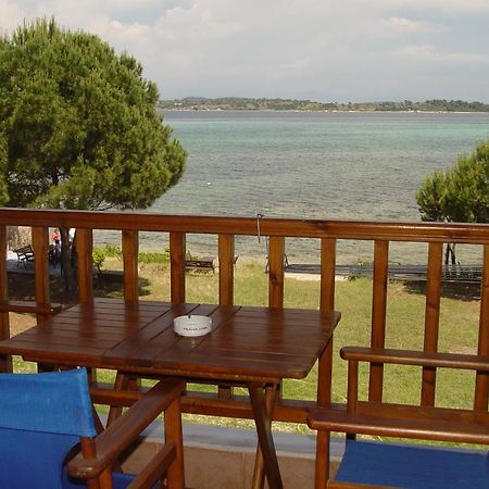 Studios Efi Beach Vourvourou Eksteriør bilde