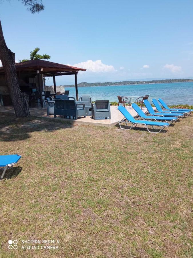 Studios Efi Beach Vourvourou Eksteriør bilde